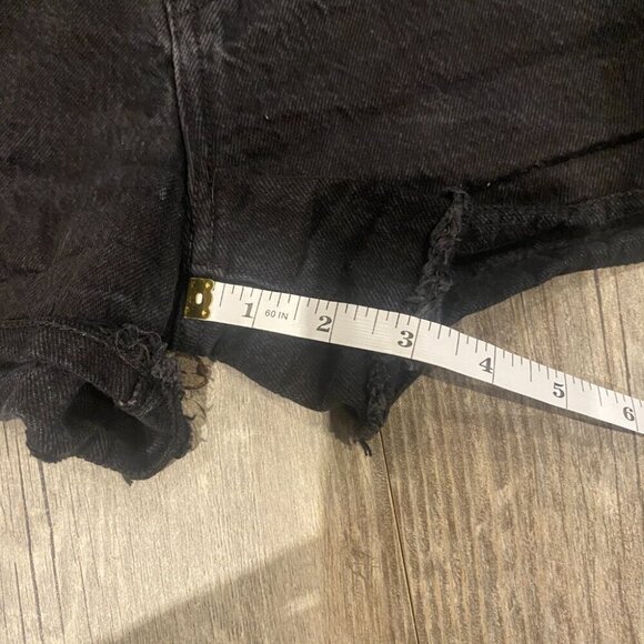 Old Navy High-Waisted Ripped Black Jean Shorts for Junior Girls Size 14 - Picture 3 of 6